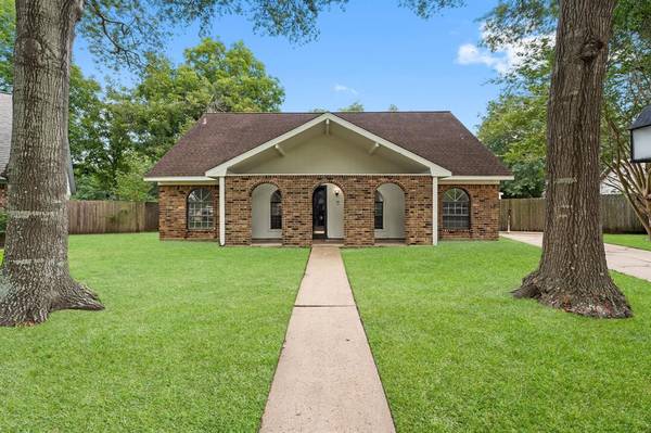 3131 Apple DR, Missouri City, TX 77459