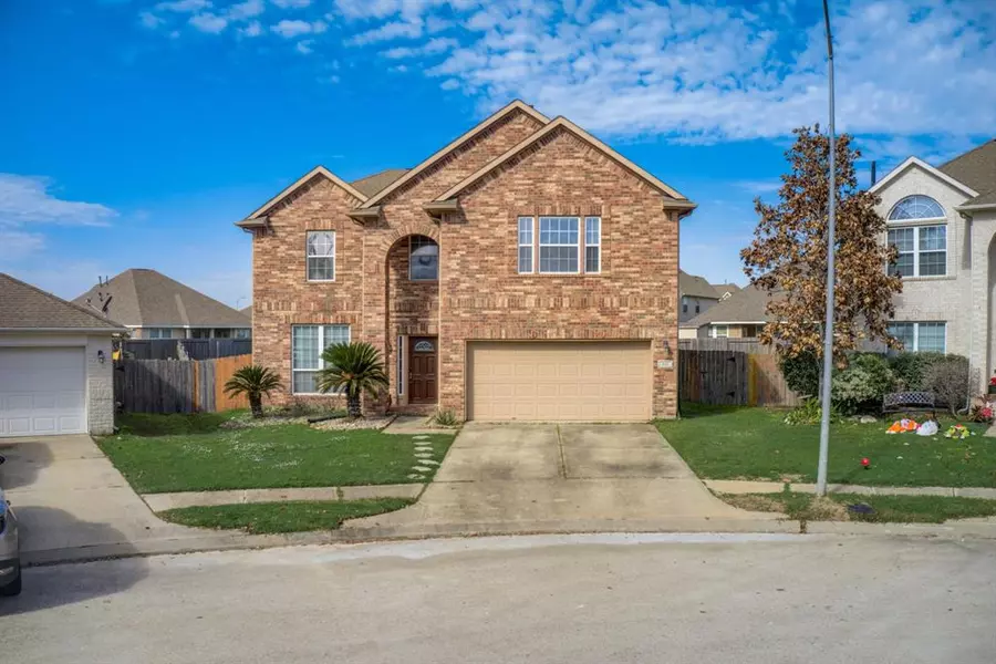 4843 Emerald Bay CIR, Baytown, TX 77523