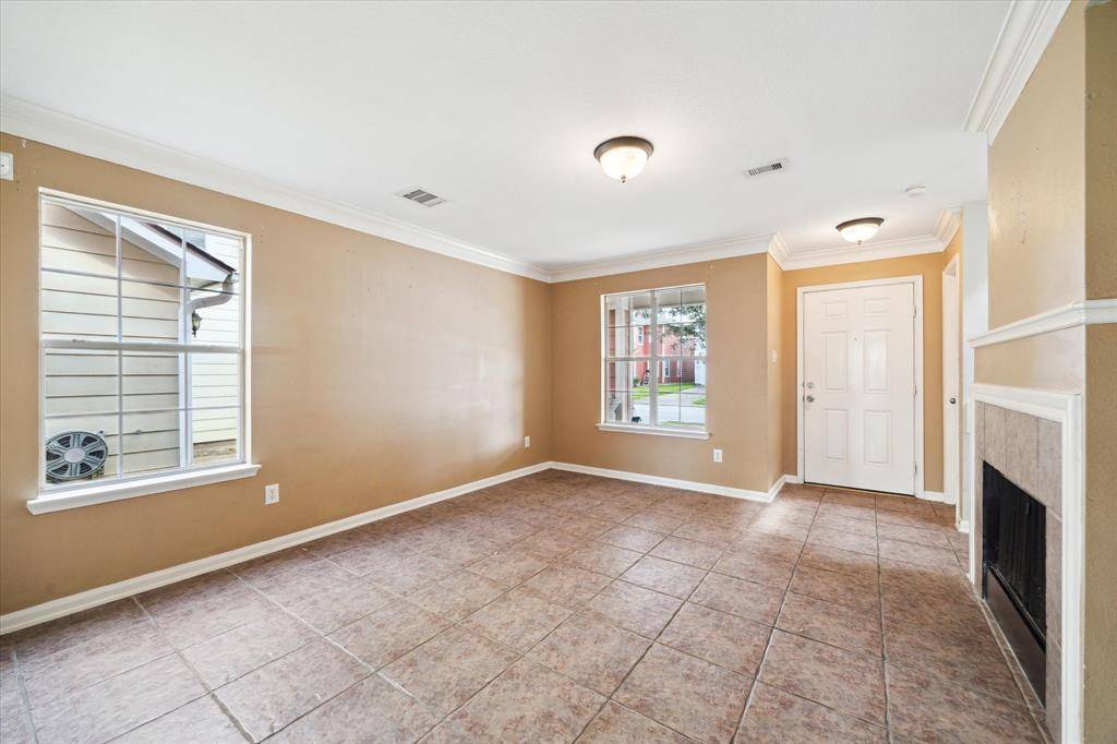 Houston, TX 77075,10010 Victoria Falls LN