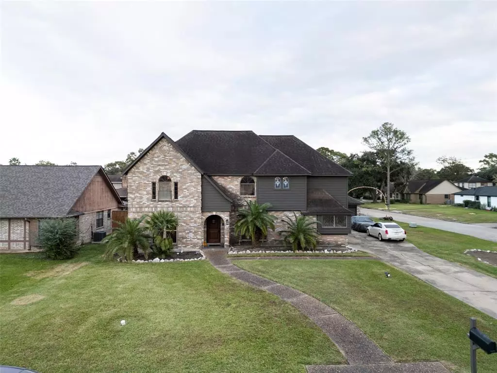 League City, TX 77573,502 Acacia CT