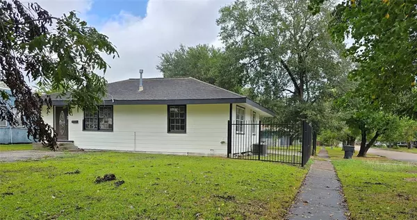 Houston, TX 77087,7135 Lina ST