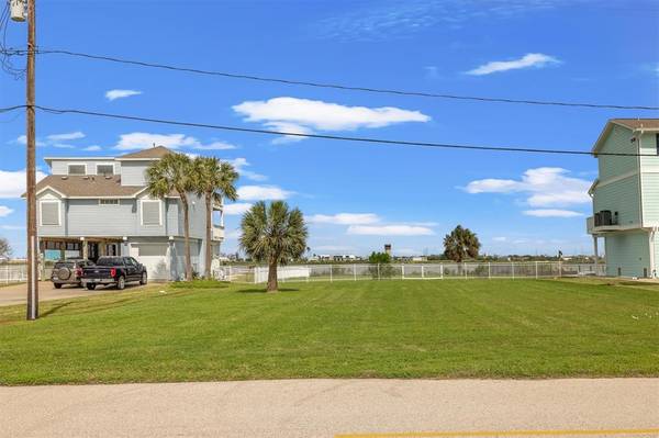 - Sydnor Lot 7, Galveston, TX 77554