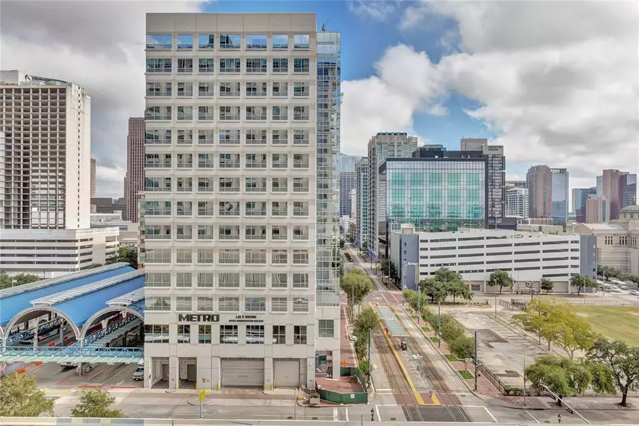 2016 Main ST #901, Houston, TX 77002