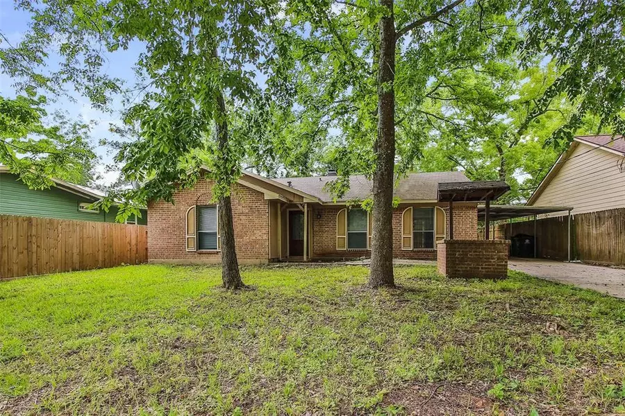 306 Camp Lillie RD, Houston, TX 77346