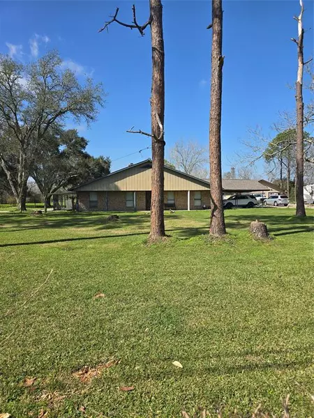 4308 Singletary RD, Alvin, TX 77511