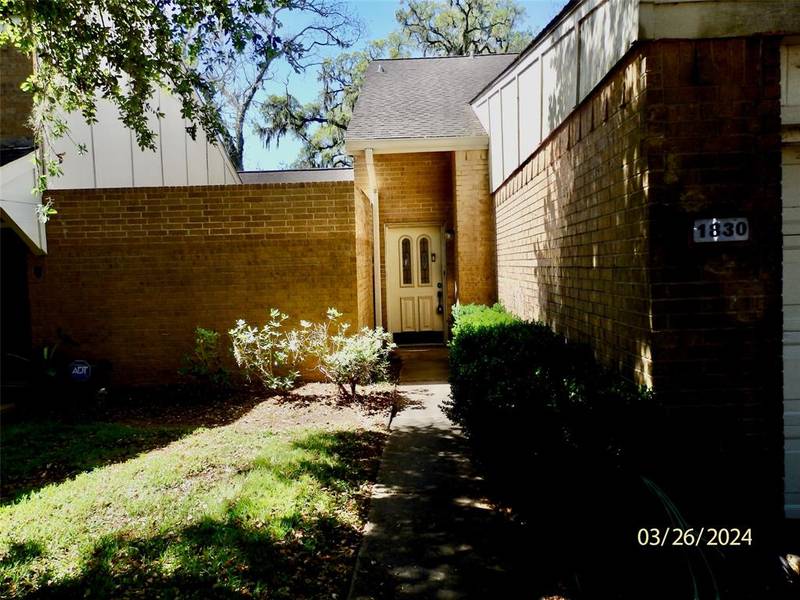 1830 Veranda DR, West Columbia, TX 77486