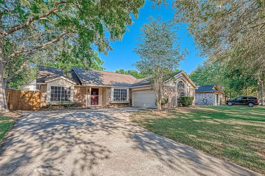 3611 Bee Bayou LN, Sugar Land, TX 77479