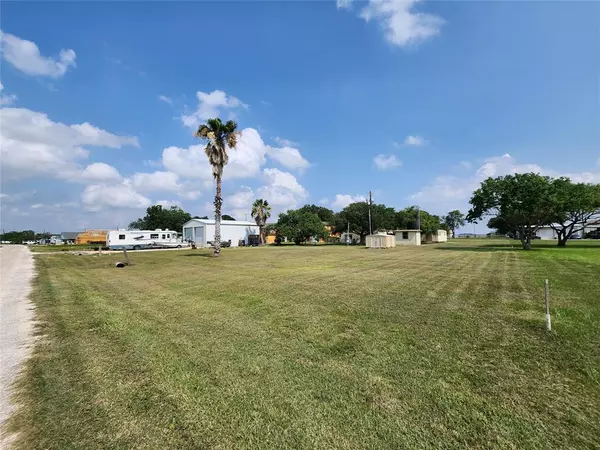 Palacios, TX 77465,Lot 633-634 Swallow DR