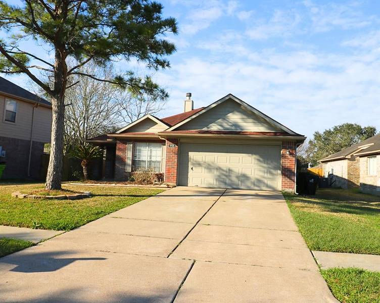 1705 Village Court DR, Rosenberg, TX 77471