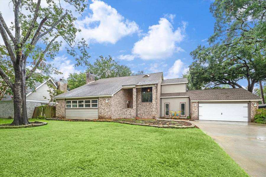 10806 Jaycreek DR, Houston, TX 77070