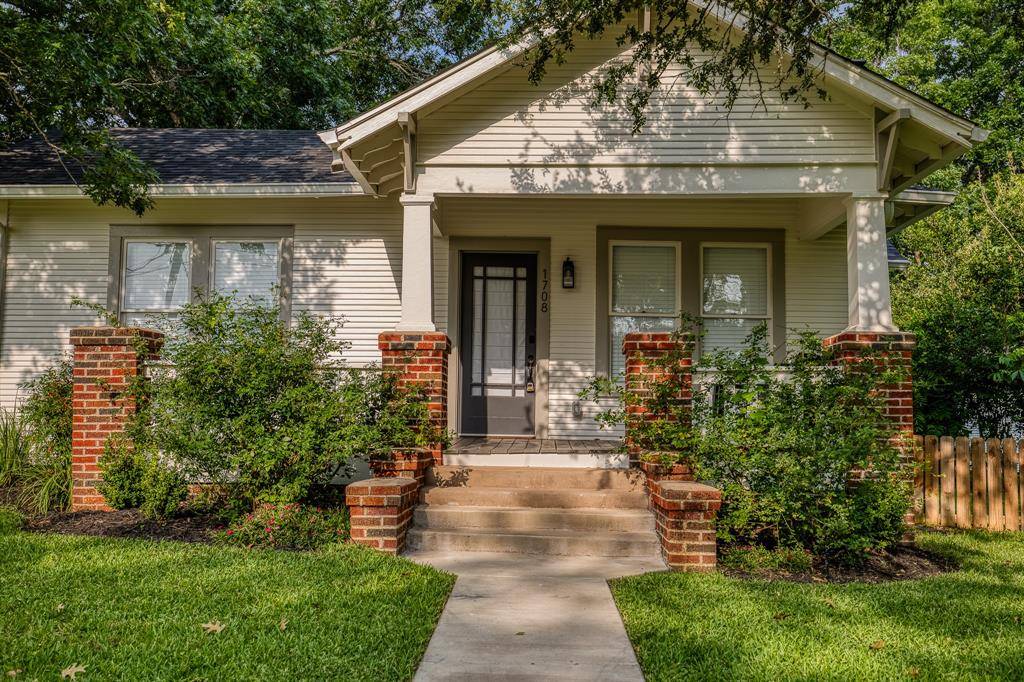 Brenham, TX 77833,1708 S Park ST