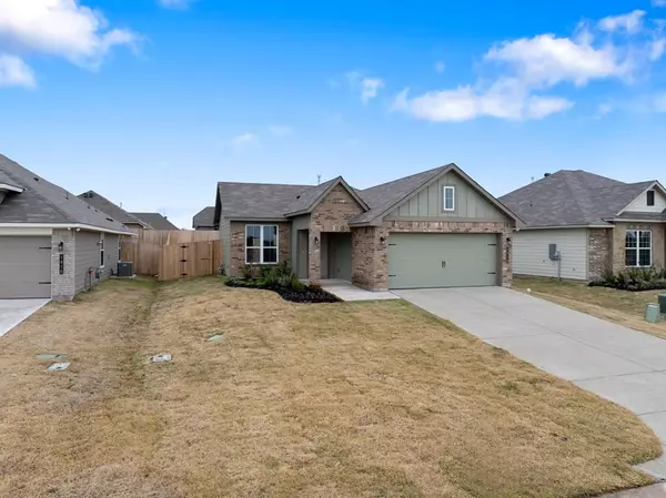 Brenham, TX 77833,1414 Lake Ridge DR