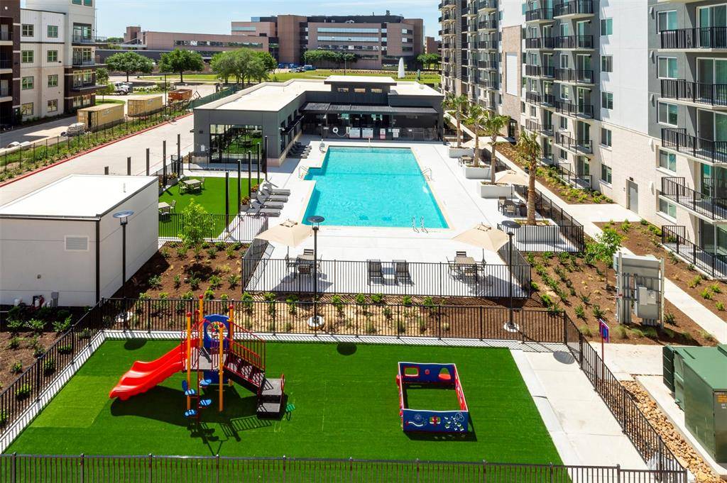 Houston, TX 77084,18036 Park ROW #1902