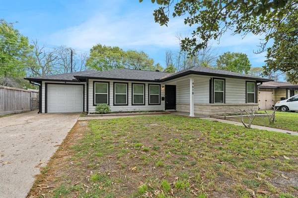 4618 Ella BLVD, Houston, TX 77018