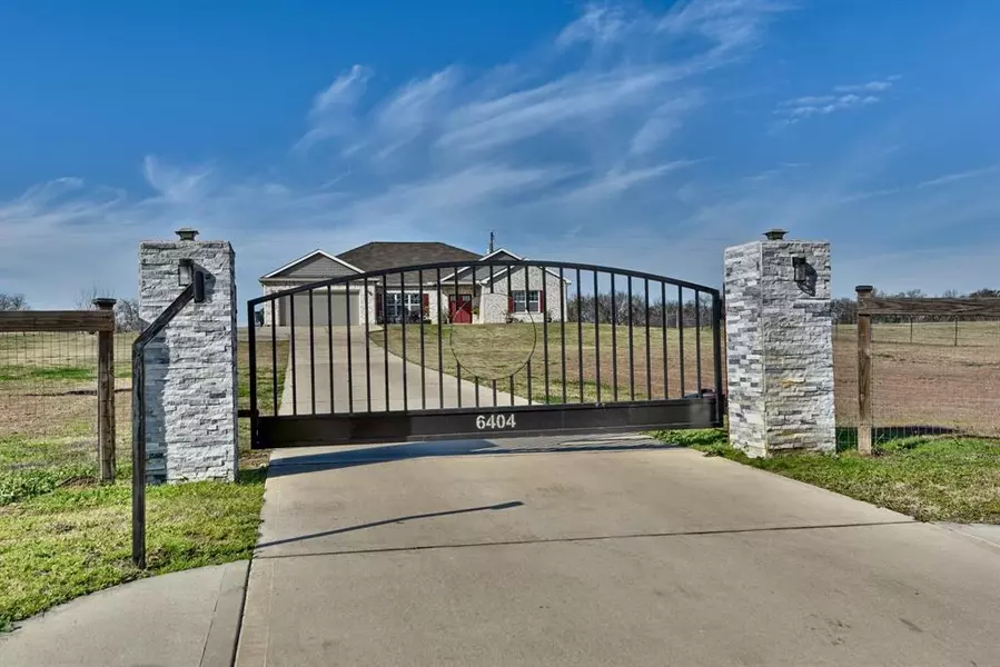 6404 Trackside RD, Chappell Hill, TX 77426