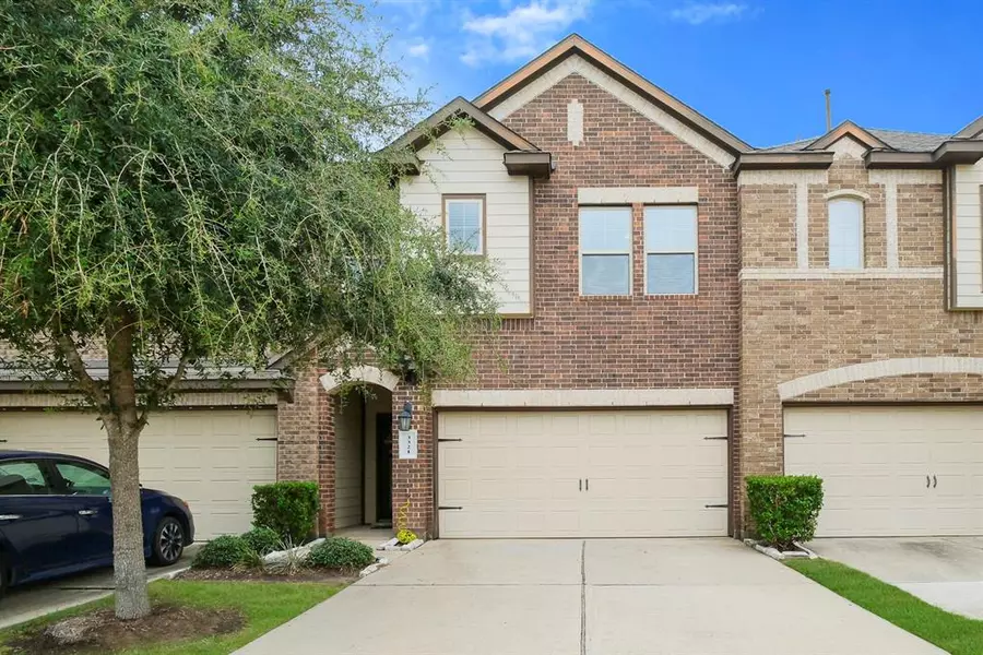 3321 Harvest Meadow LN, Rosenberg, TX 77471