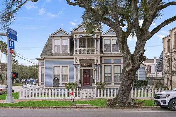 1403 Broadway, Galveston, TX 77550