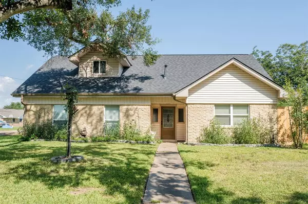 2315 Oboe TRL,  League City,  TX 77573