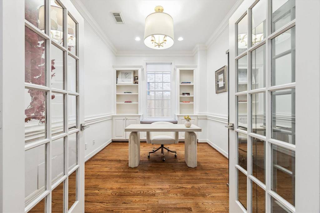 Houston, TX 77005,4131 Byron Street