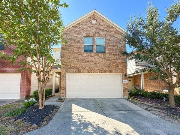 8043 Villa Lago LN, Houston, TX 77070