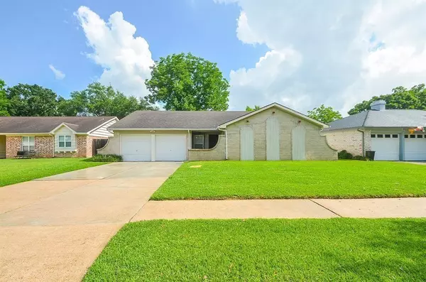 13810 Ella Lee LN, Houston, TX 77077