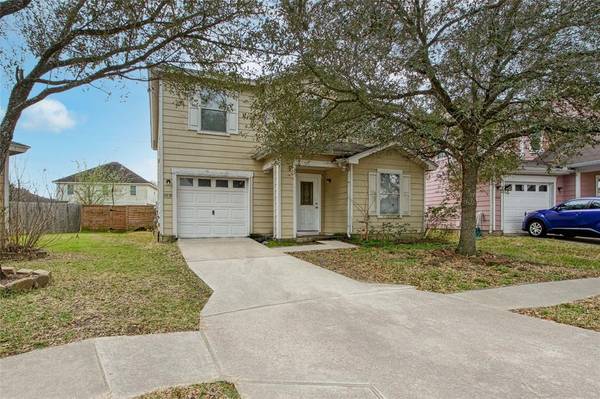 10138 Victoria Chase LN, Houston, TX 77075