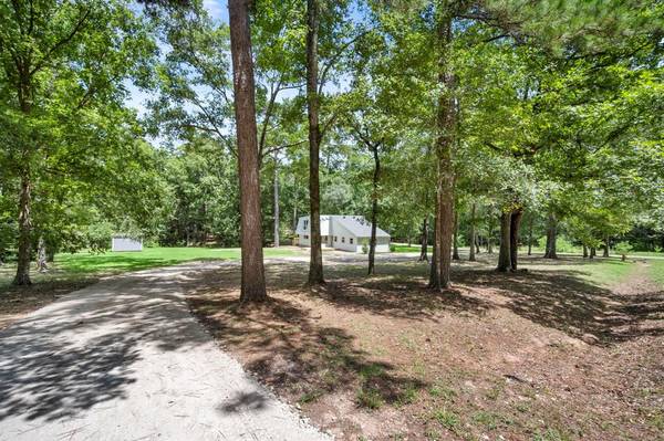 4137 Sweetgum DR, Conroe, TX 77304