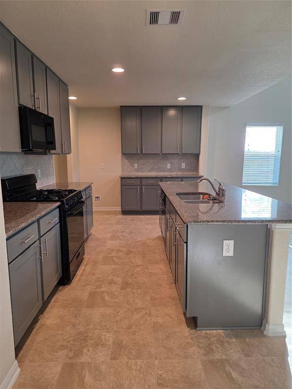Houston, TX 77044,15319 Roaming River TRL