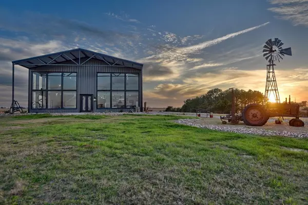 3561 Post Oak Point RD, New Ulm, TX 78950