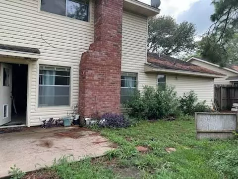 Houston, TX 77062,15711 Buccaneer LN