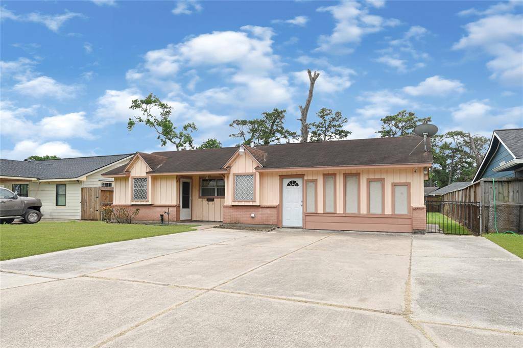 Houston, TX 77016,7434 Langley RD