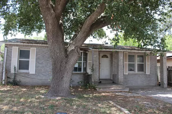 Alice, TX 78332,917 N Adams ST