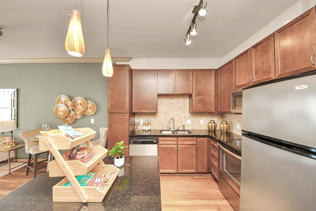 Houston, TX 77057,6363 San Felipe ST #246