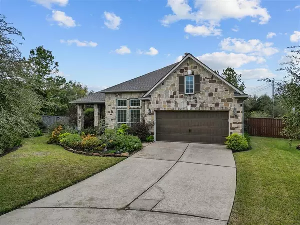 2350 Opal Springs LN, Friendswood, TX 77546