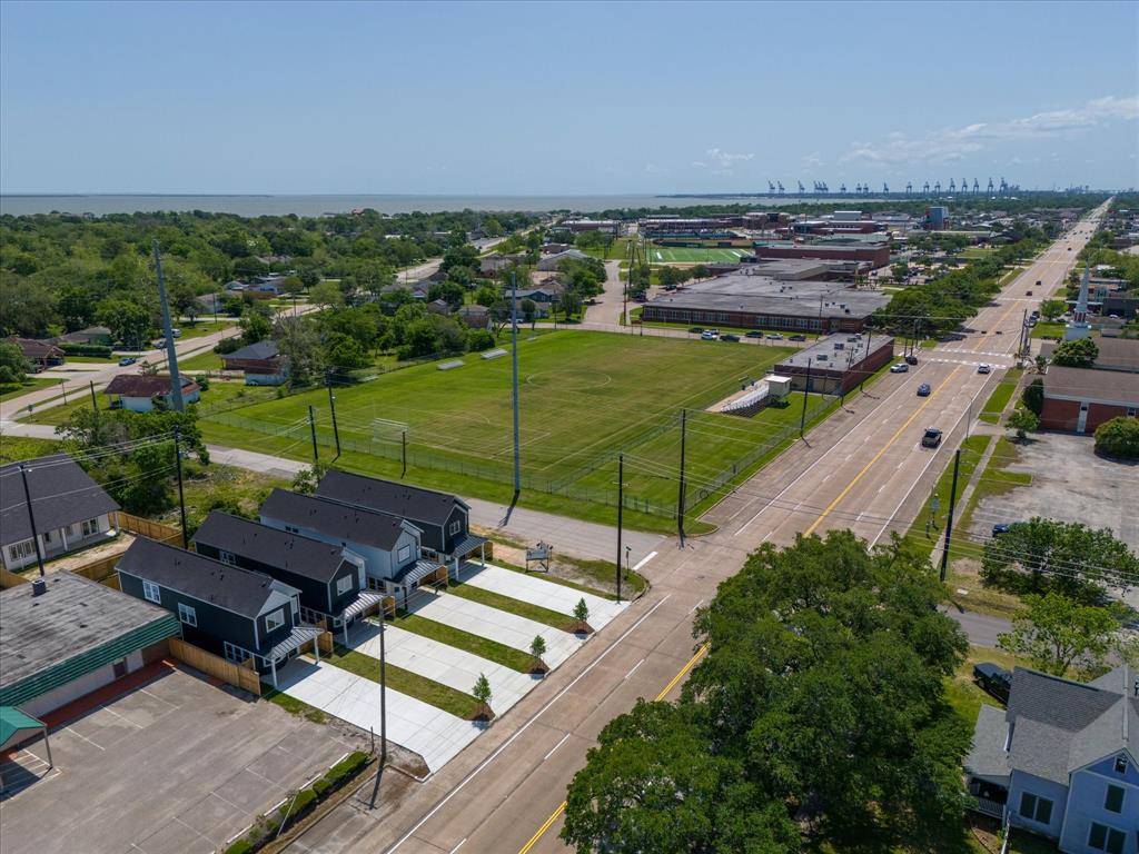 La Porte, TX 77571,223 S Broadway ST