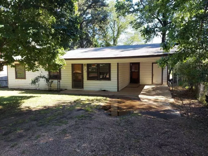 105 Greenview DR, Texarkana, TX 75501