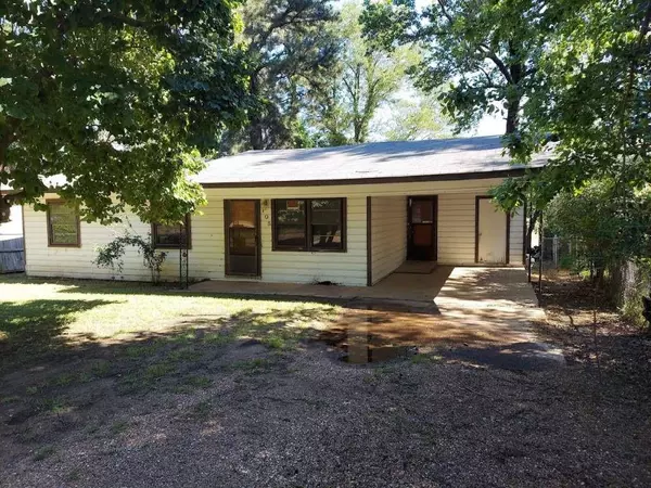 105 Greenview DR,  Texarkana,  TX 75501