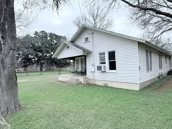 La Grange, TX 78945,1114 S Madison ST