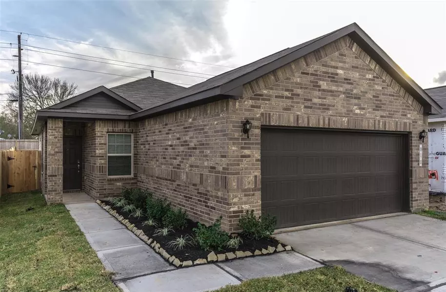 810 Redinger Ridge DR, Houston, TX 77336