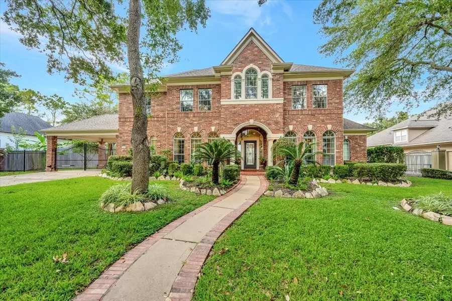 3307 Oak Links AVE, Houston, TX 77059