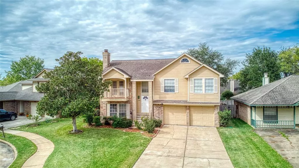 Sugar Land, TX 77479,3122 Lazy Brook DR