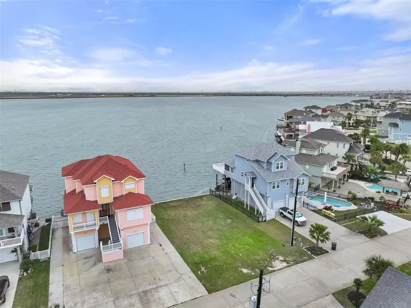 0 Windsong Way, Tiki Island, TX 77554