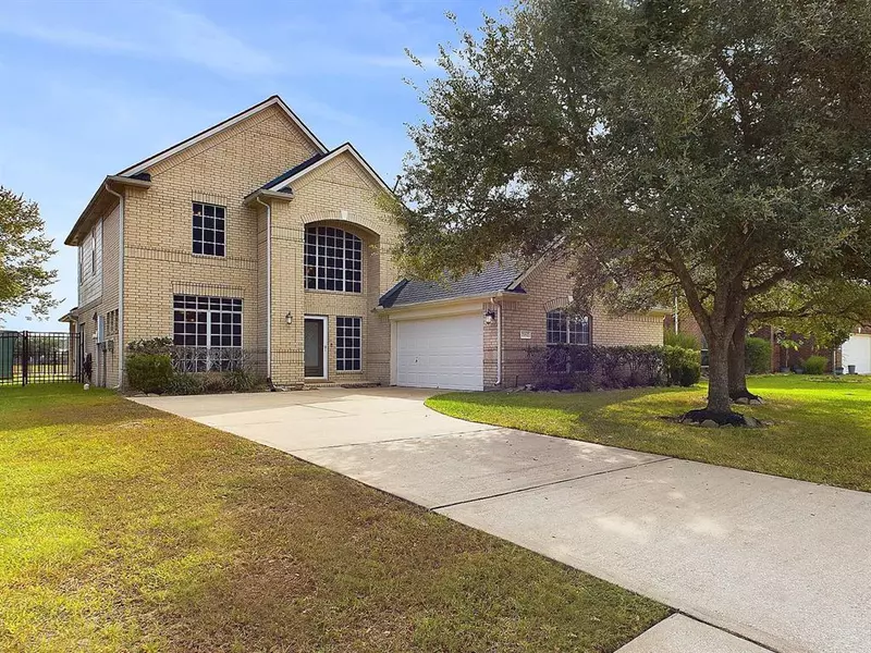 2162 Brittany Colony DR, League City, TX 77573