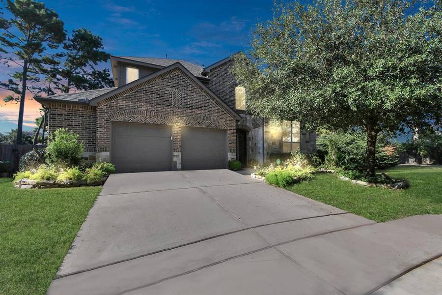 8202 Horsetail CT, Conroe, TX 77385