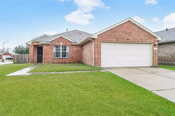 10434 Country Squire BLVD, Baytown, TX 77523