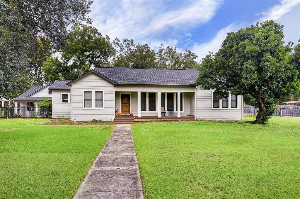 1507 BROOKS AVENUE, Rosenberg, TX 77471