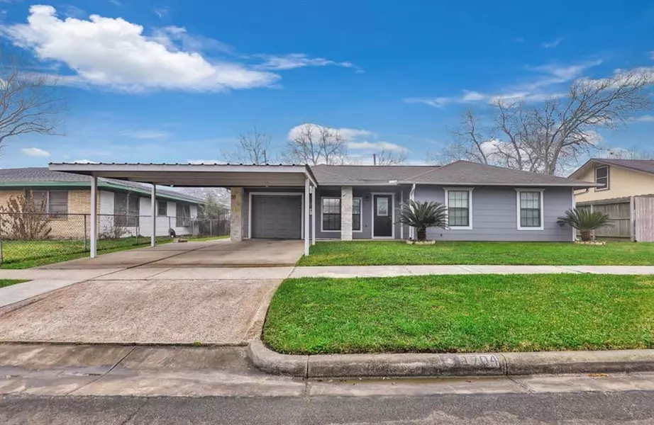 1704 Mississippi ST, Baytown, TX 77520