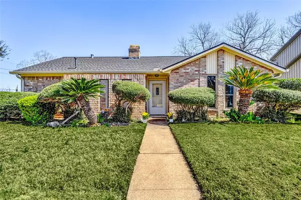 611 Park Knoll LN, Katy, TX 77450