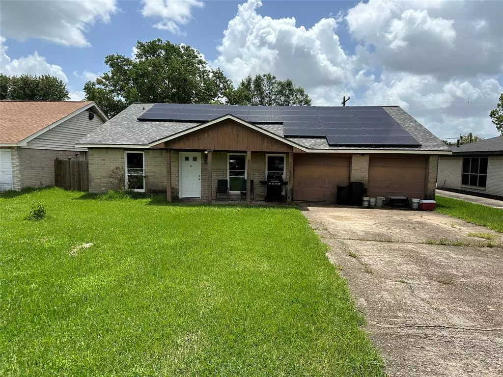 Pasadena, TX 77505,6418 Crestside DR