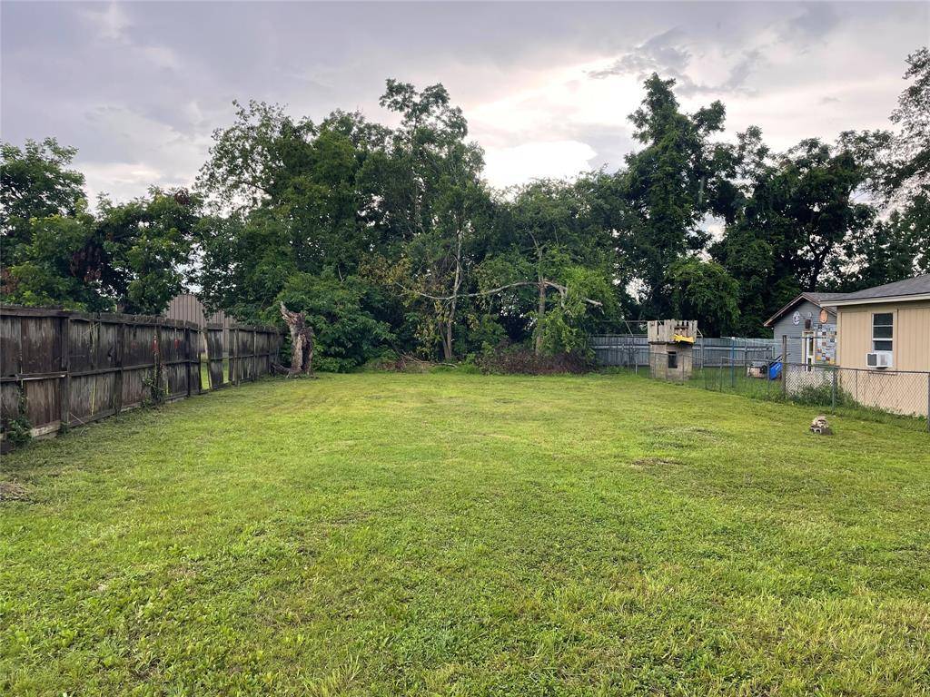 Tomball, TX 77375,207 Texas ST
